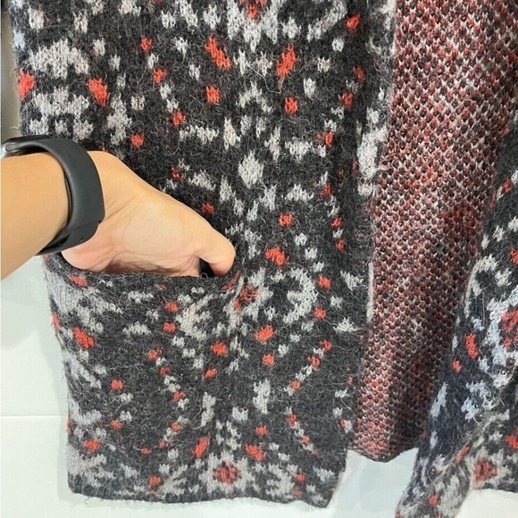 Free People Black Aztec Geo Print Long Cozy Jacket Wool Alpaca Blend Size XS - Picture 3 of 7